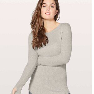 Lululemon Cabin Yogi Long Sleeve Heathered Light Grey Sweater-Size 2